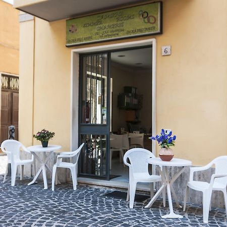 La Casa Degli Artisti 1 Ξενοδοχείο Νετούνο Εξωτερικό φωτογραφία