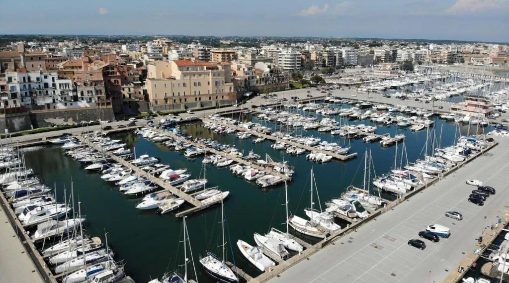 La Casa Degli Artisti 1 Ξενοδοχείο Νετούνο Εξωτερικό φωτογραφία